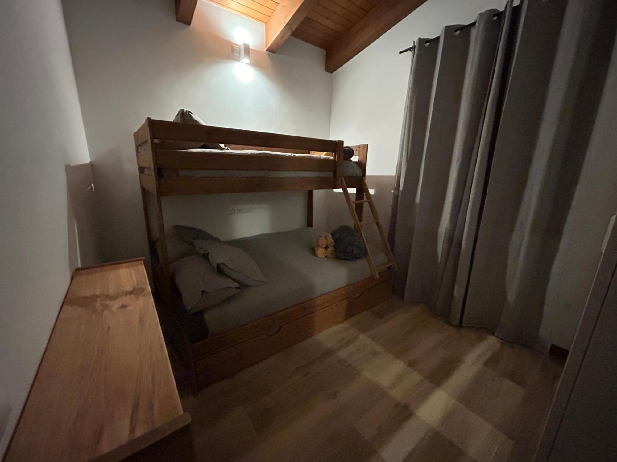 Casa De Les Escoles, Espinalbet - Alberga Castellar del Riu Extérieur photo